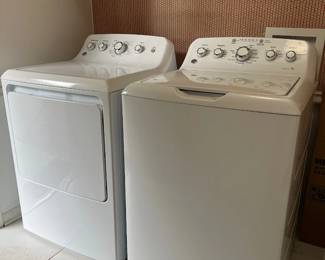GE washer and gas dryer