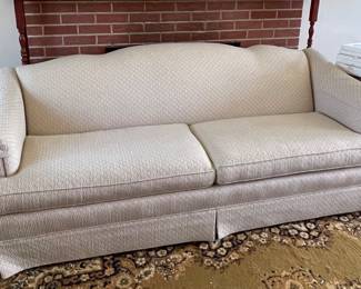 Thomasville Traditional Sofa  85" long
