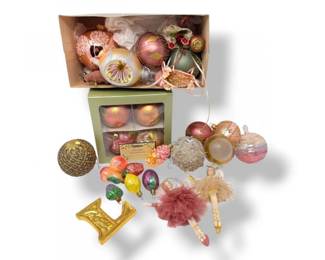 118 AssortedHighQualityBlownGlassChristmasOrnamentsMixedPieces