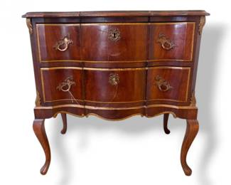 21 AntiqueWoodChestwCurvedFrontDovetailDrawersKey