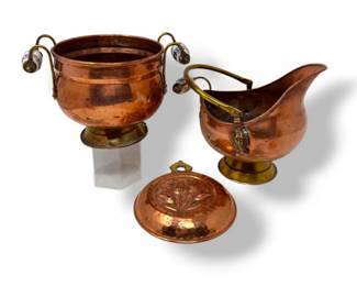 90 VintageCopperScuttlePotwPorcelainHandlesWallHangingMold