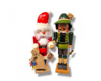 125 HolzkunstUlbrichtSantaGermanHunterNutcracker