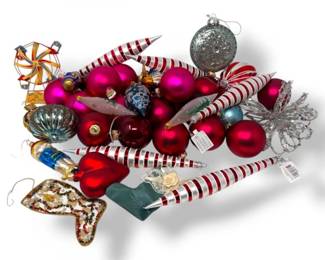 122 HandBlownGlassChristmasOrnamentsinRedSilverTones