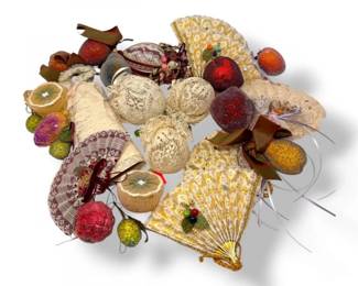 123 VintageStyleChristmasOrnamentswLaceFruitFanDesigns