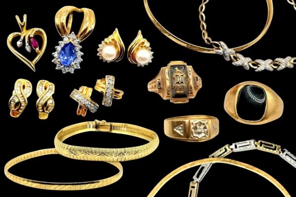 Italian Gold, Lladro Figurines, & More - Online Auction | PICKUP: Tues, Apr 14th in Centerville, OH