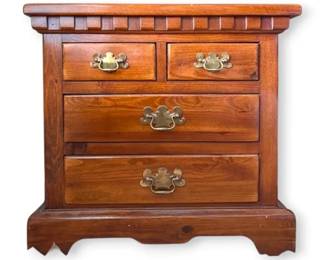 LinkTaylor End Table With 4 Drawers