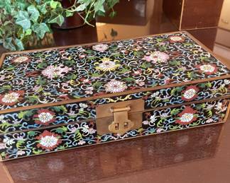 Cloisonné box