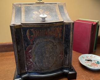 Antique spice tin lamp