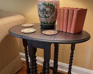 Barley twist gate leg table