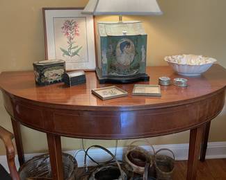 Antique federal style Demi-lune table