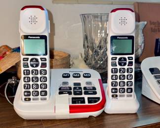 Panasonic KX-TGM420W Amplified Cordless Phones with Answering Machin