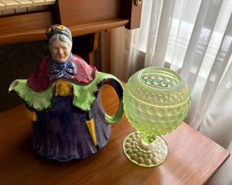 TEAPOT IS ALSO A MUSIC BOX