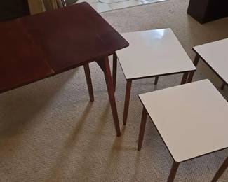 Lot of 4 Side Tables  Three White Square Tables and One Wood DropLeaf Table