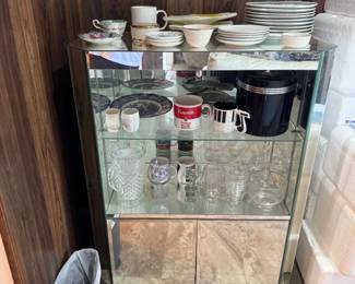 Glass display shelf