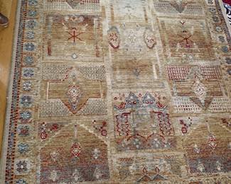 Belgium-Made Wool Rug with muted colors 4'5" x 6'10"