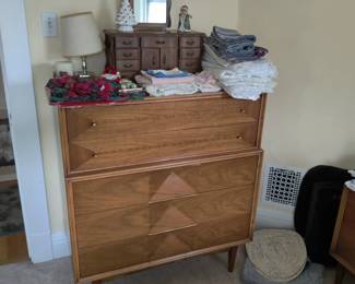 MCM dresser 