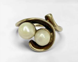 Ladies 10K Gold & Pearl Ring