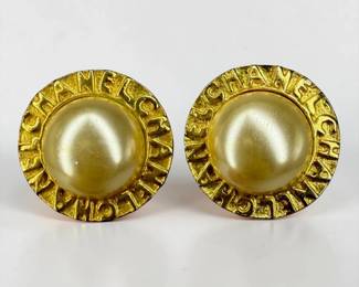 Vintage Chanel Clip On Earrings