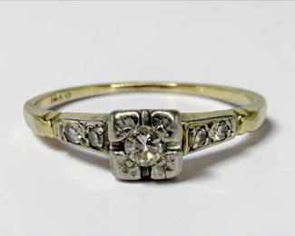 Ladies 14K Gold & Diamond Ring