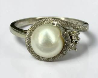 Ladies 10K White Gold & Pearl Ring
