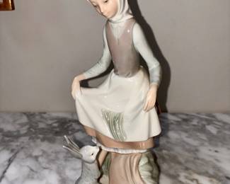 Lladro Girl with Rabbit