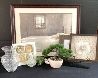 Bedroom Artwork and Decor with Hand Cut Lead Crystal Vase