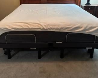 BeautyRest King Frame, Remotes Included