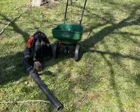 Gas Backpack Blower Yard Speader