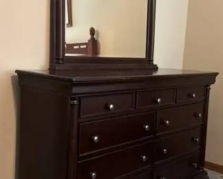 9 Drawer Dresser with Mirror