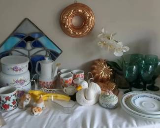 Cutesy Vintage Kitchen Decor