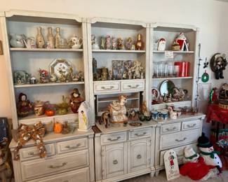 Beautiful collectables, 6 piece wall unit