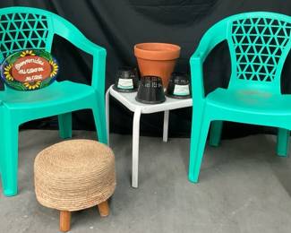 Plastic Chairs Side Table