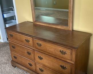 $90 Dresser w/ Mirror