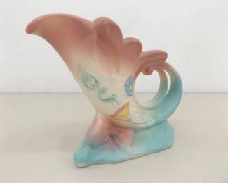 Vintage 7.5" Hull Cornucopia Vase in EXCELLENT Condition