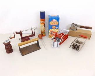 Lot of Vintage Kitchen Utensils