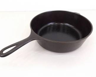 Vintage Wagner 10" Cast Iron Skillet #1088