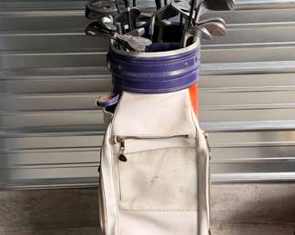 Federal Express Gold Bag & Assorted Clubs