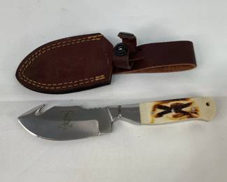 The Bone Collector Fixed Blade Gut Hook Skinning Knife