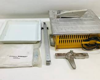 Workforce 7" Tile Saw