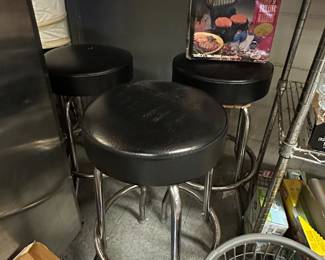 (3) barstools