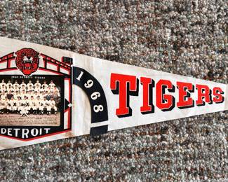 1968 World Series Tigers Pennant with Team Picture