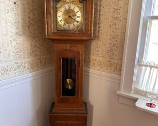 Solid Maple Danekar Grandmothers Clock - Excellent Condition