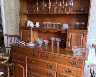 Vintage Sprague & Carleton Maple Dining Room Hutch - Excellent Condition