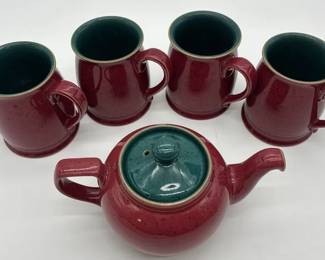 Denby England Classic Stoneware Teapot  4 Mug Set Red  Green