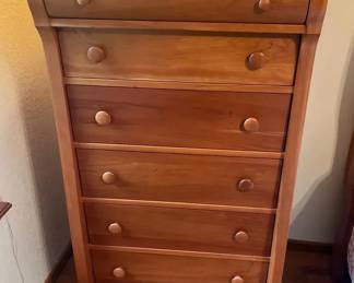Solid Oak Wood Chest Of Drawers Amish crafted furniture