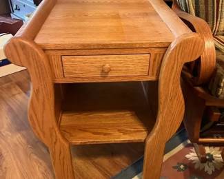Martin Yoder Amish Side Table Solid Oak