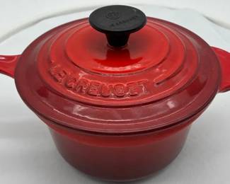 Le Cruiset Pot