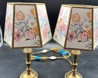 Pair Brass Table Lamps w Floral Shades  Vintage Style Accent Lamps