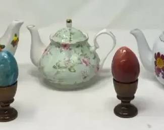 Festive Spring Teapots And Easter Decor