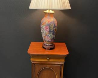 Lexington Wood Side Table With Ceramic Floral Lamp
